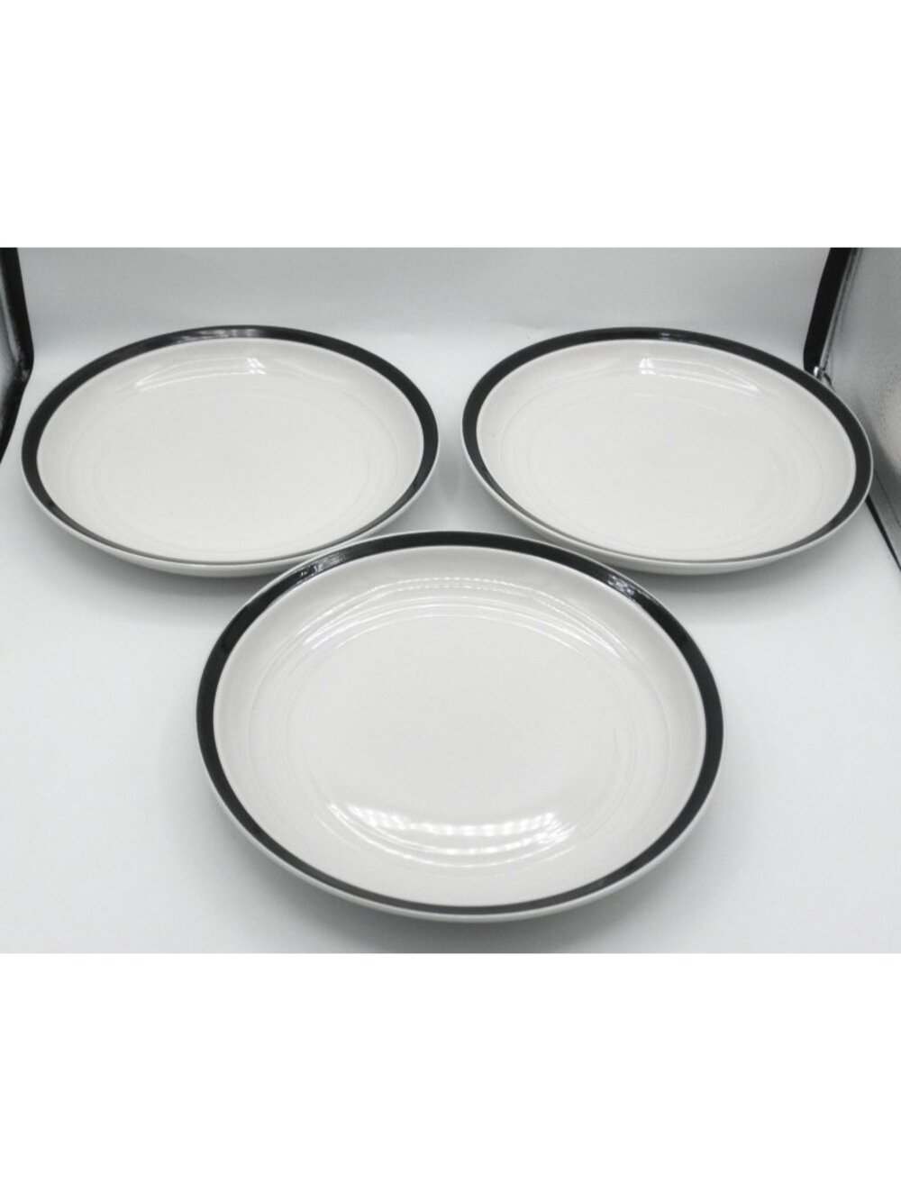 HMQ87 by Home 10-14 Inch Dinner Plates Set of 3 White Black Band Bistro Style